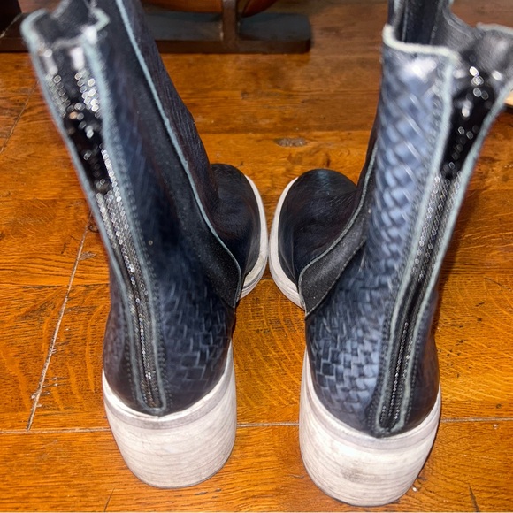 Free People Boots size 36 LIKE NEW - Picture 5 of 5